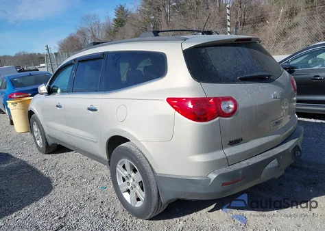 2010 Chevrolet Traverse Lt z USA, uszkodzony, nr VIN 1GNLRGED7AS149171